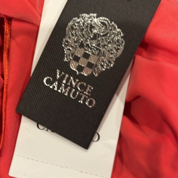 VINCE CAMUTO - Asymmetrical ST. TROPEZ Studded Top - Sz M - NWT - Picture 6 of 6